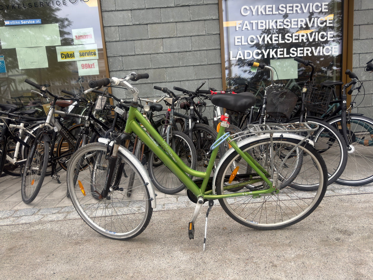 Damcykel 7 växlar 28 tum Nyservad